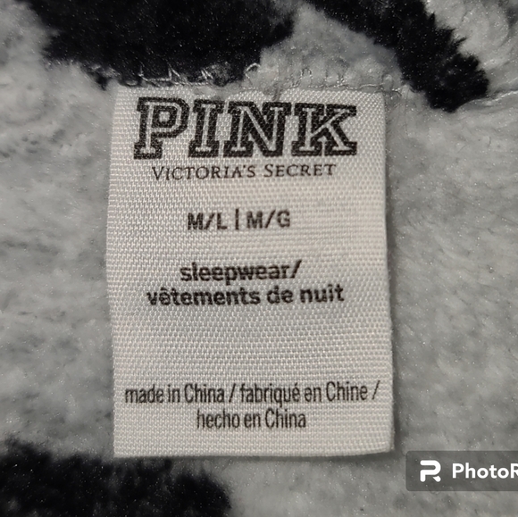 VS PINK Heathered Grey Black Plush Bath Robe - Picture 3 of 3